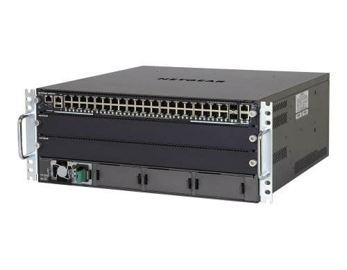 Netgear M6100-44G3-PoE+: Starter Kit 40x 1G, 2x 10GBase-T, 2x SFP+ , 2 Slot frei