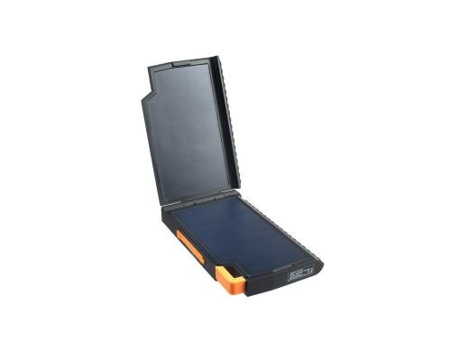 Xtorm AM121 Evoke solar charger