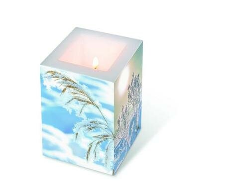 Paper + Design A winter day Kerze 12 x 8 x 8 cm