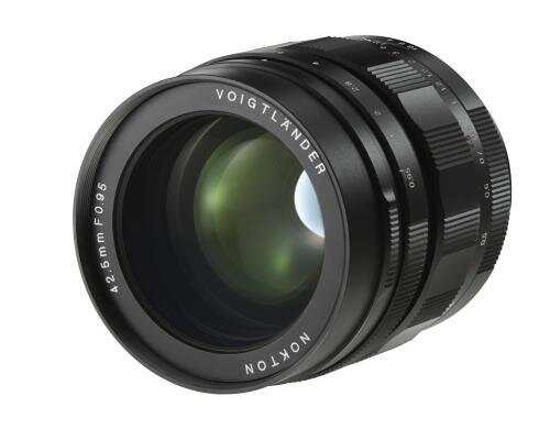 Voigtländer Nokton 42.5mm / 0.95 MFT schwarz