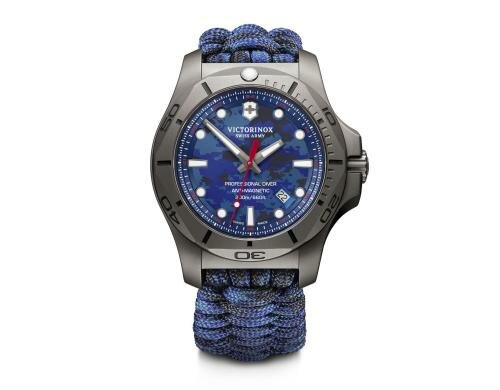 Victorinox Professional Diver bluecamo dial Herrenuhr, Titangehäuse, Durchmesser 45 mm